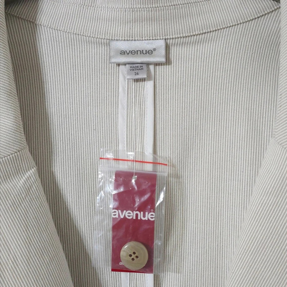 AVENUE Nwt Natural Cream Pinstripe Double Button Blazer, Unlined, 26, 3X - Picture 4 of 16